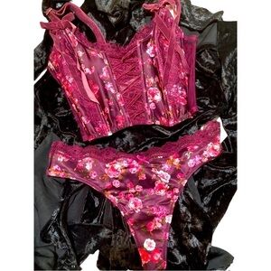 DREAM ANGELS Unlined Lace-Up Corset Top Peony Trellis Small + Matching P…